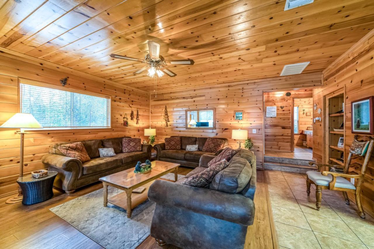 Black Bear Cabin บาสเลค ภายนอก รูปภาพ