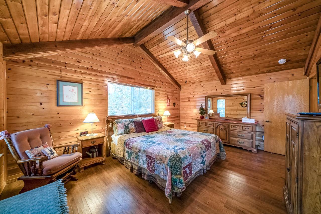 Black Bear Cabin บาสเลค ภายนอก รูปภาพ