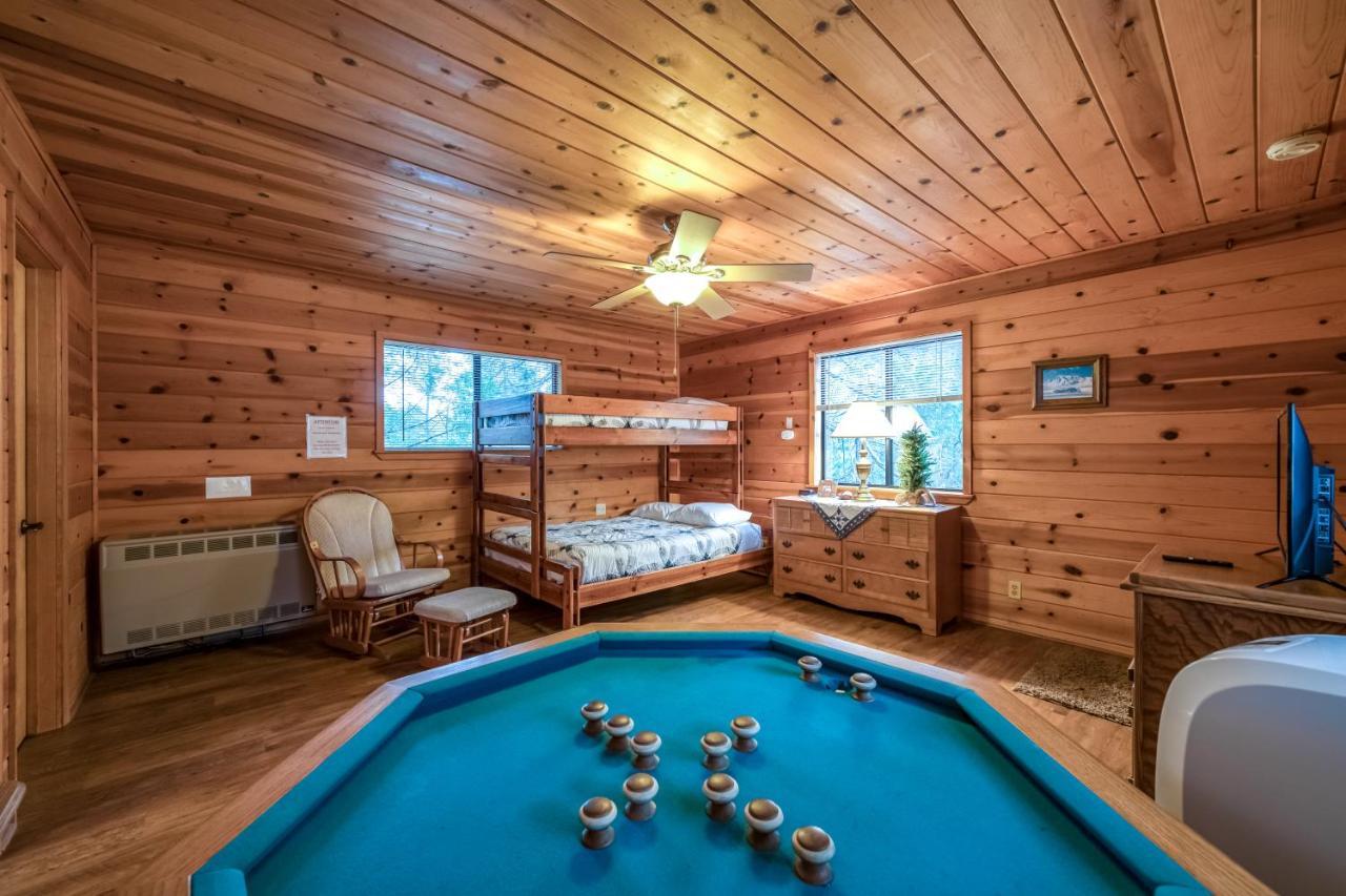 Black Bear Cabin บาสเลค ภายนอก รูปภาพ